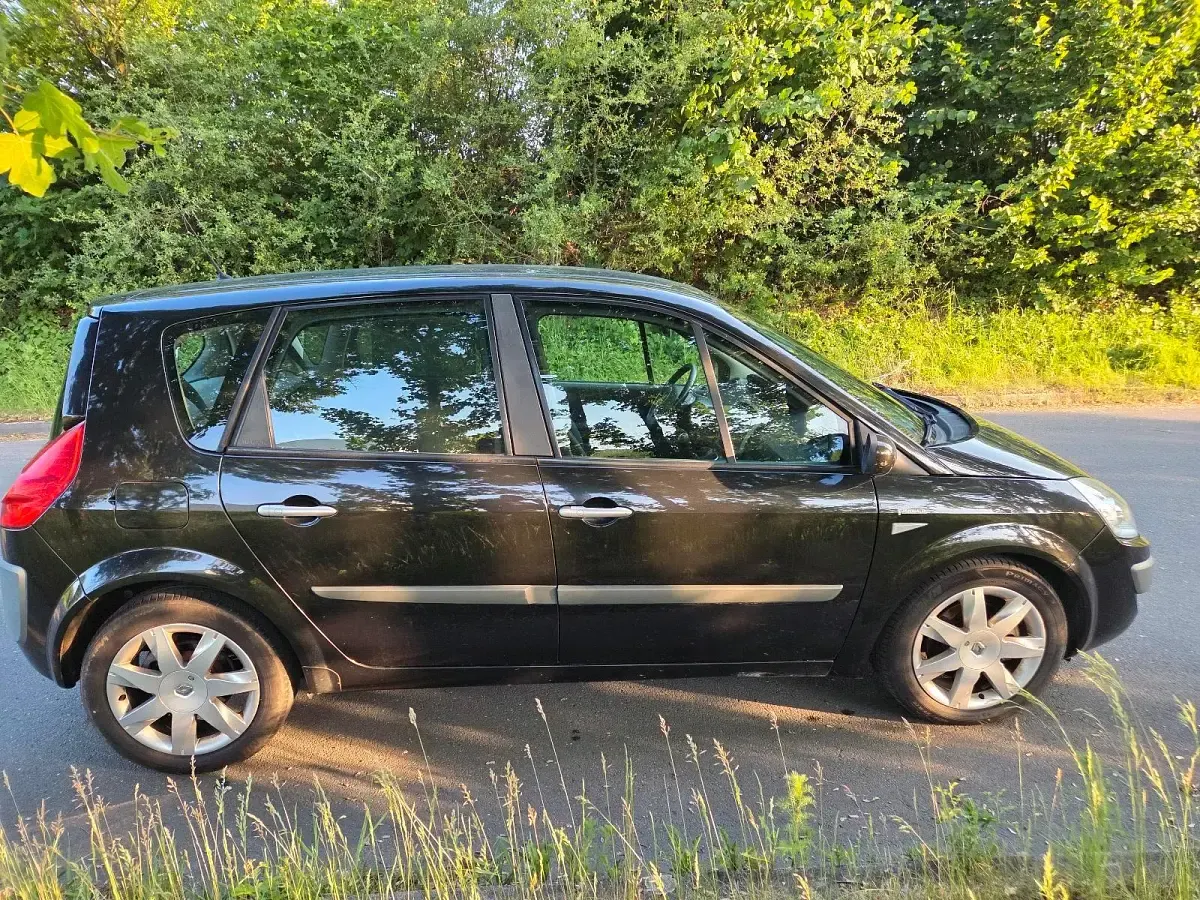 Gebraucht Renault Scénic 131 PS (96 kW) 2006 Schwarz Van / Kleinbus