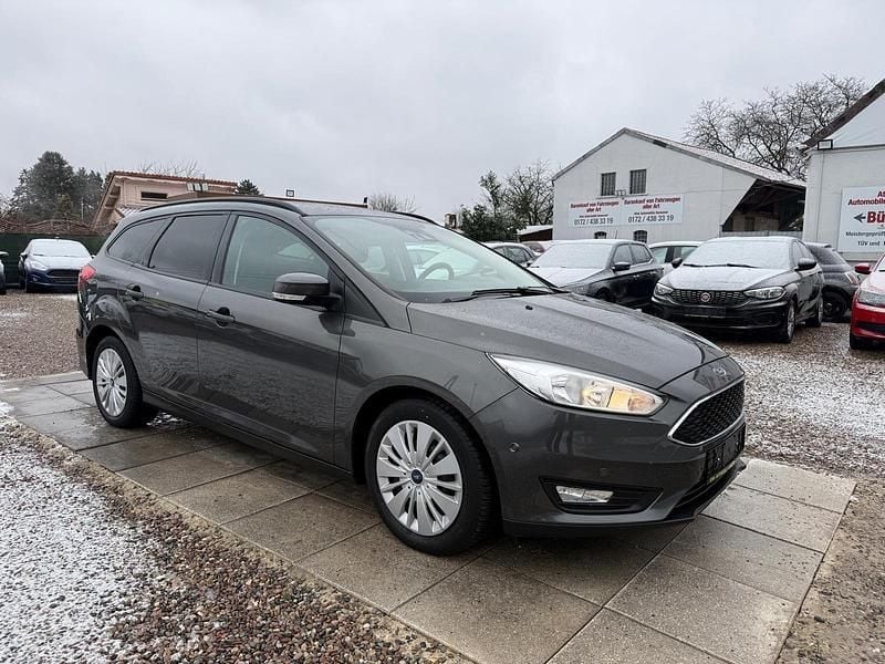 Gebraucht Ford Focus Business Edition 125 PS (91 kW) 2018 Magnetic Kombi