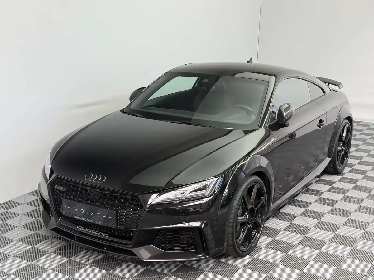 Gebraucht Audi TT RS 400 PS (294 kW) 2018 Mythosschwarz metallic Coupé