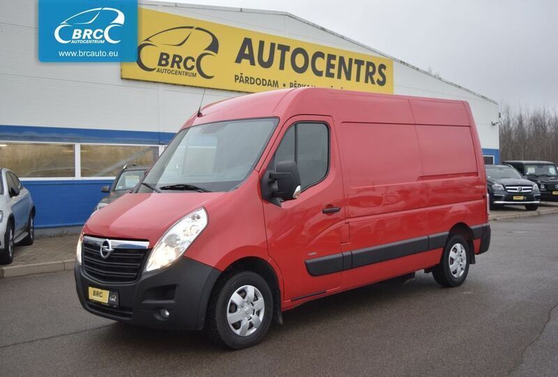 Rot Gebraucht 2018 Opel Movano Van | 10.500 € (Guter Preis) - Bild 1/4