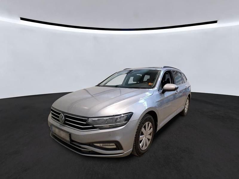 Second-hand VW Passat Business 122 CP (89 kW) 2022 Argintiu Break