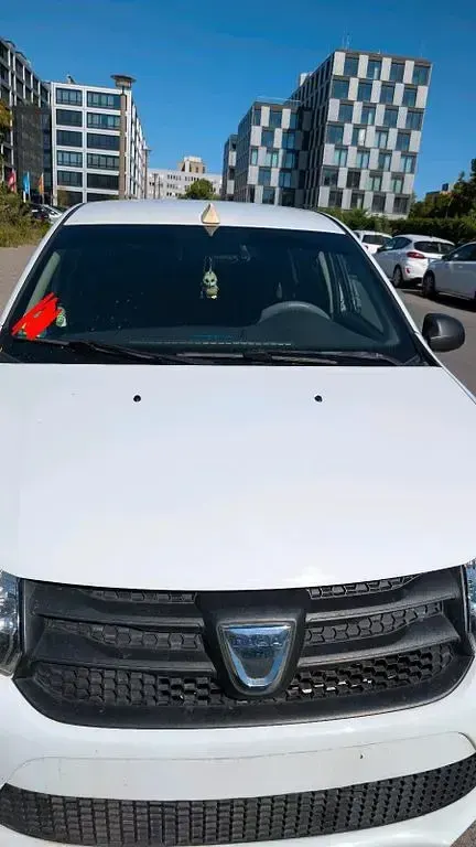 Gebraucht Dacia Sandero Ambiance 75 PS (55 kW) 2013 Weiß Limousine