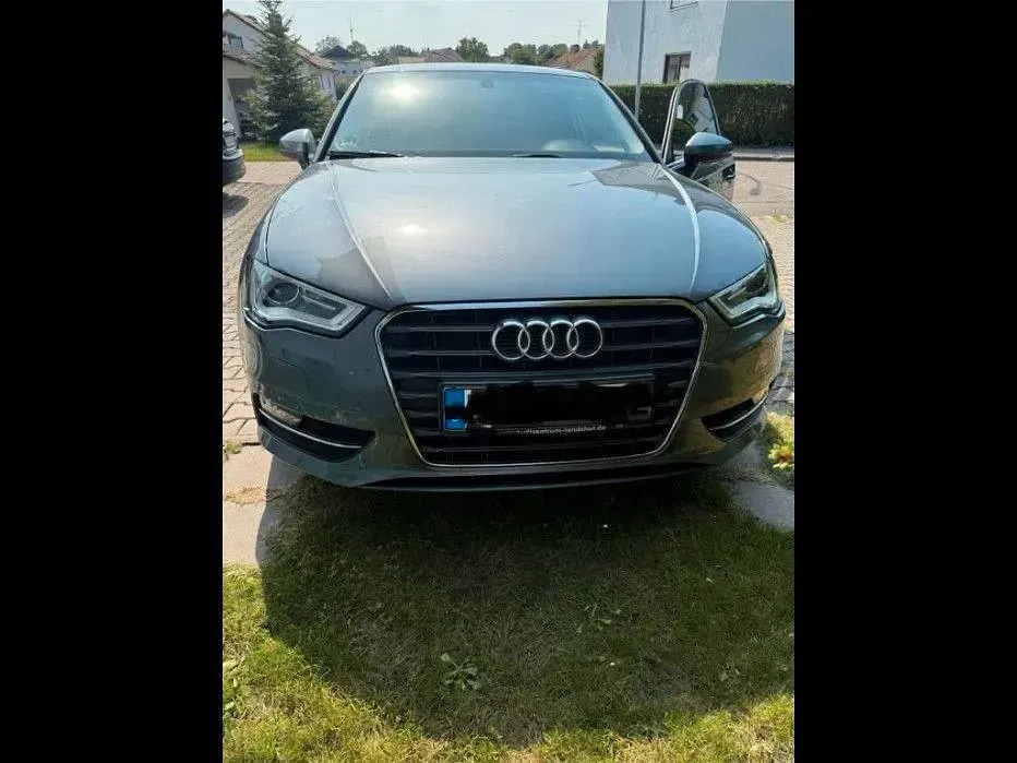 Gebraucht Audi A3 150 PS (110 kW) 2013 Grau Limousine