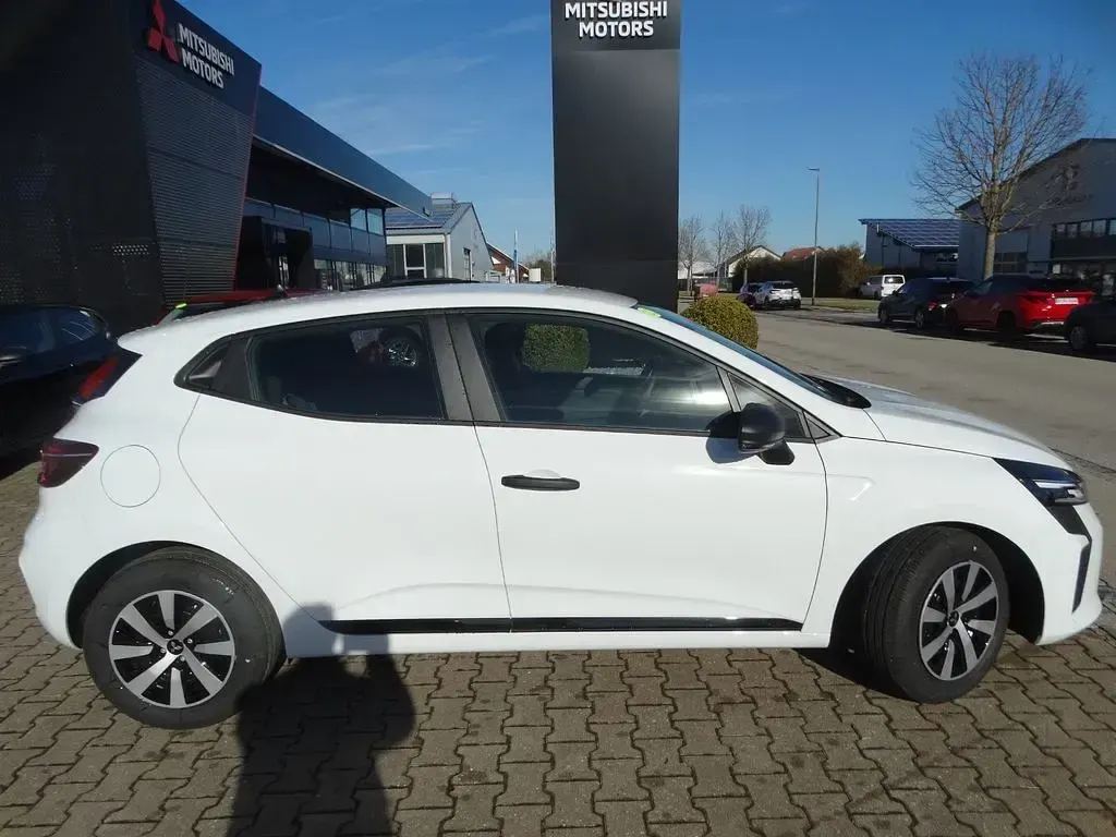 Neu Mitsubishi Colt Motion 67 PS (49 kW) 2025 Weiß Limousine
