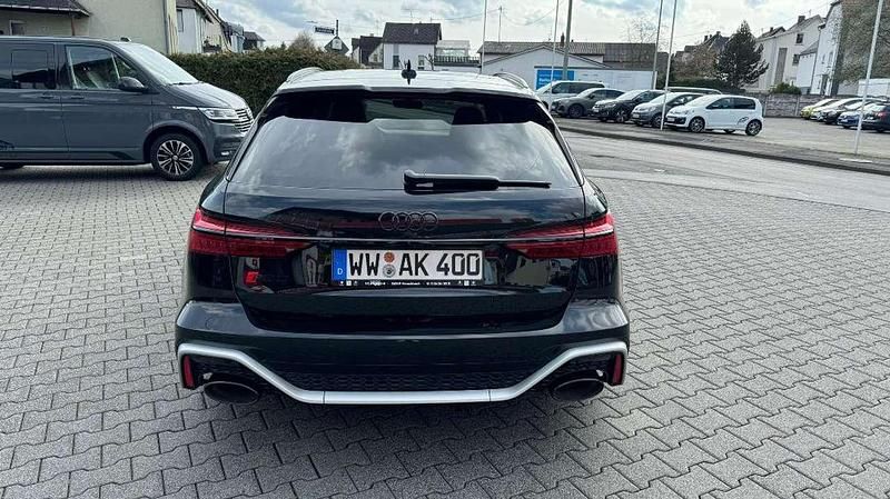Gebraucht Audi RS6 Ambiente 600 PS (441 kW) 2020 Mythosschwarz metallic Kombi