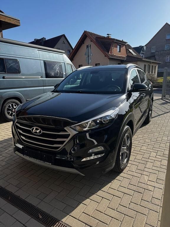 Gebraucht Hyundai Tucson 177 PS (130 kW) 2017 Schwarz SUV