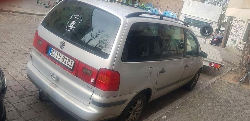 Gebraucht VW Sharan Highline 116 PS (85 kW) 2003 Van / Kleinbus