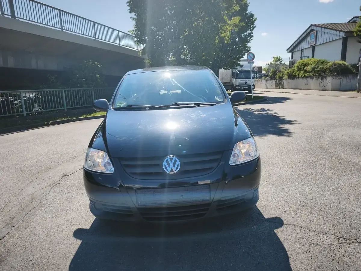 Gebraucht VW Fox 55 PS (40 kW) 2007 Schwarz Kleinwagen
