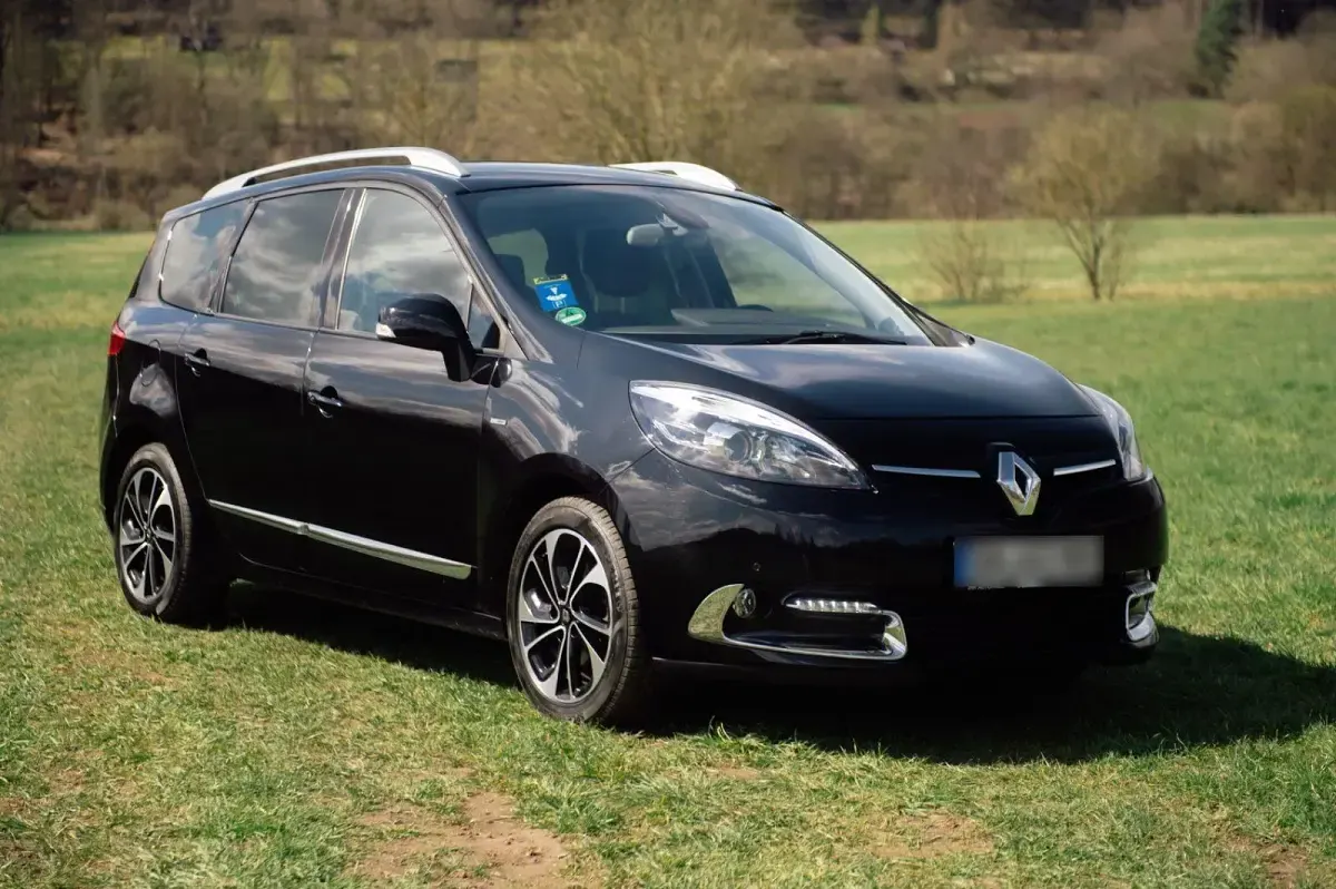 Gebraucht Renault Grand Scénic IV Bose Edition 131 PS (96 kW) 2016 Schwarz Van / Kleinbus