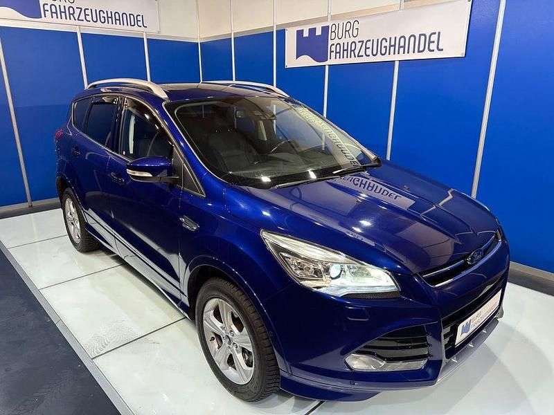 Gebraucht Ford Kuga Individual 182 PS (133 kW) 2016 Blau SUV