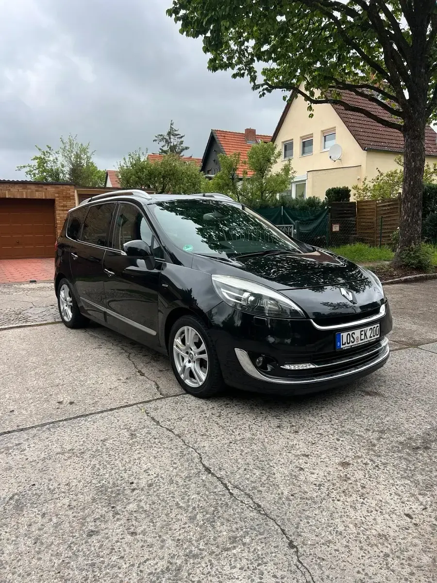 Gebraucht Renault Scenic E-Tech Bose Edition 150 PS (110 kW) 2012 Schwarz Van / Kleinbus