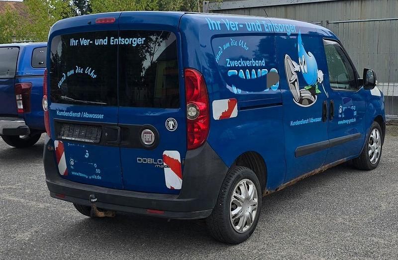 Blau Gebraucht 2010 Fiat Doblò Van / Kleinbus | 2.350 € (Superpreis) - Bild 1/4