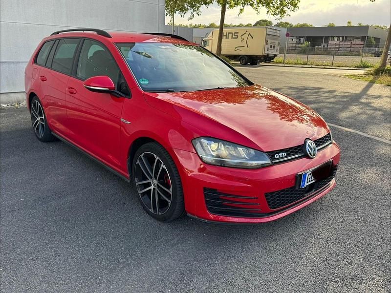 Rot Gebraucht 2016 VW Golf VII GTD Kombi | 8.900 € (Superpreis) - Bild 1/4