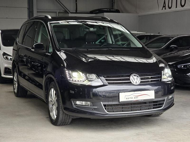 Gebraucht VW Sharan Highline 177 PS (130 kW) 2020 Deep black perleffekt Van / Kleinbus