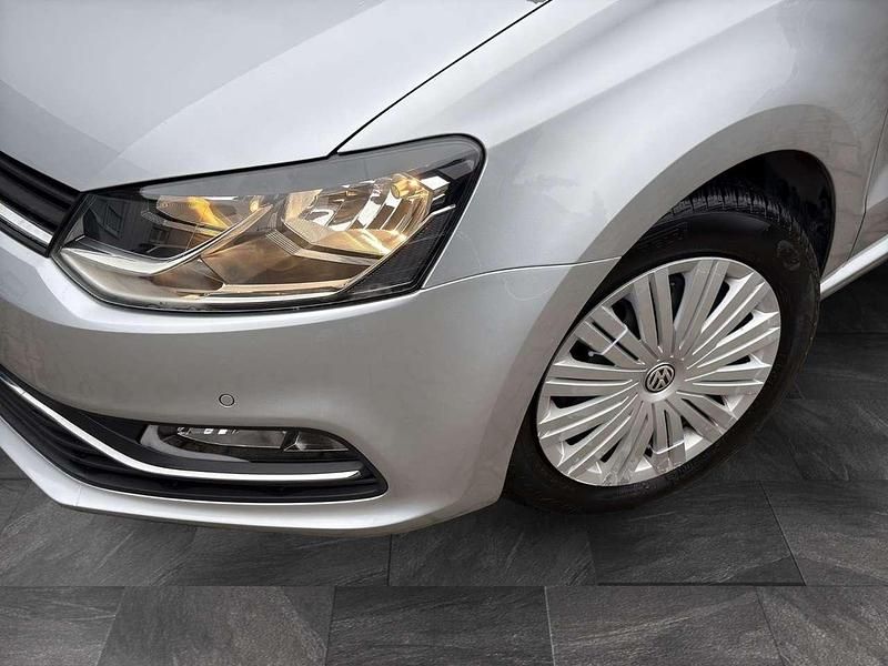 Gebraucht VW Polo Comfortline 90 PS (66 kW) 2015 Silber Kleinwagen