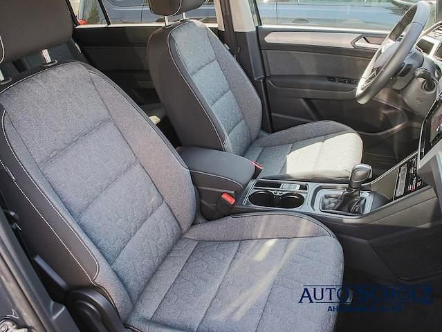 Gebraucht VW Touran Move 150 PS (110 kW) 2024 Othercolor Van / Kleinbus