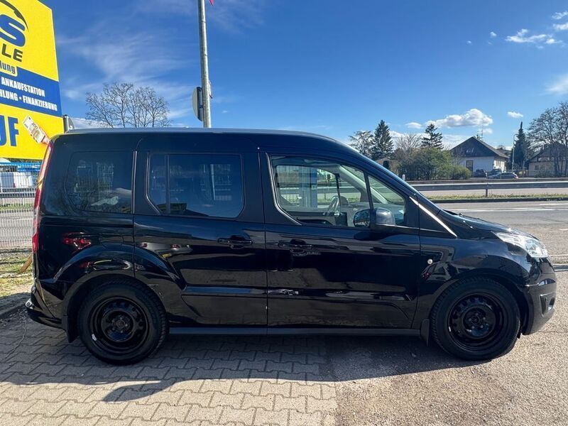Gebraucht Ford Tourneo Connect Titanium 120 PS (88 kW) 2015 Schwarz Van / Kleinbus