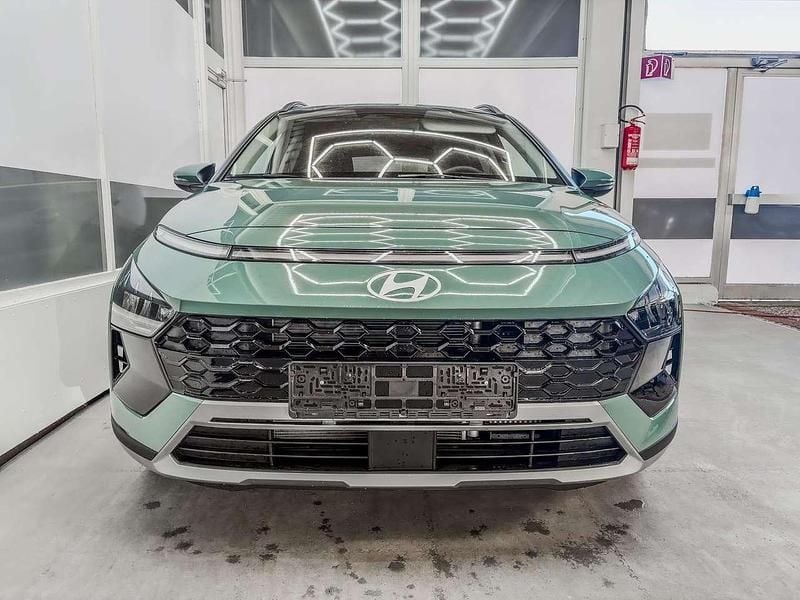 Neu Hyundai Bayon Premium 99 PS (72 kW) 2025 Mangrove green mg2 SUV