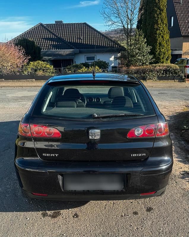 Gebraucht Seat Ibiza 75 PS (55 kW) 2005 Schwarz Kleinwagen