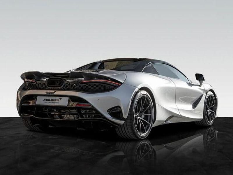 Gebraucht McLaren 750S 751 PS (552 kW) 2025 Silber Cabrio