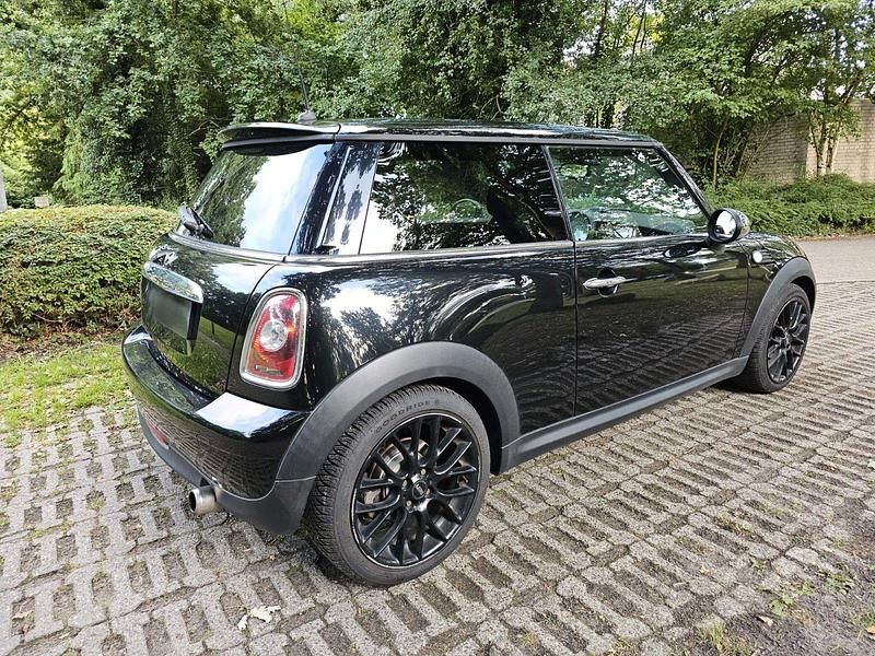 Second-hand Mini Cooper 109 CP (80 kW) 2009 Negru Hatchback