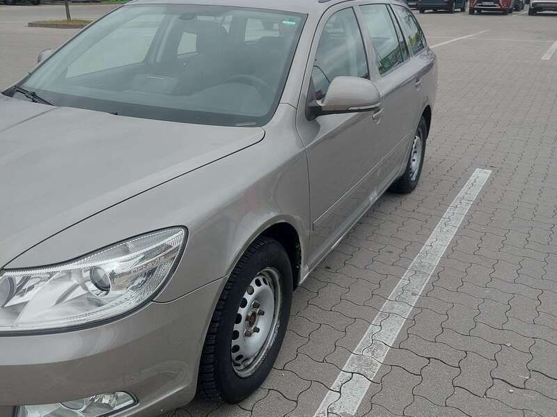 Gebraucht 2010 Skoda Octavia Classic Limousine | 5.800 € (Guter Preis) - Bild 1/4