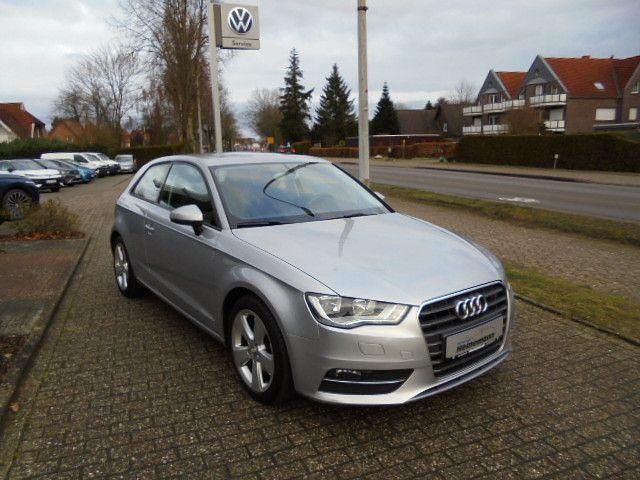 Gebraucht Audi A3 S-Line 150 PS (110 kW) 2015 Silber Limousine