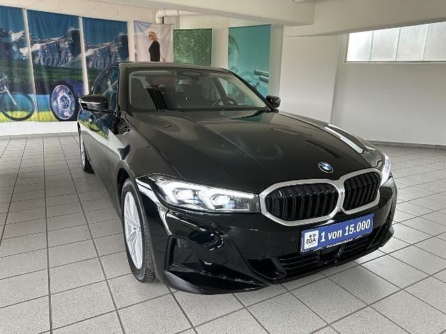 Schwarz ii Gebraucht 2023 BMW 320 Shadowline Limousine | 36.900 € (Fairer Preis) - Bild 1/4