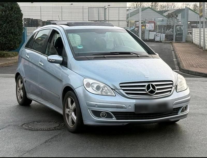 Blau Gebraucht 2006 Mercedes B170 Van / Kleinbus | 1.100 € (Superpreis) - Bild 1/4