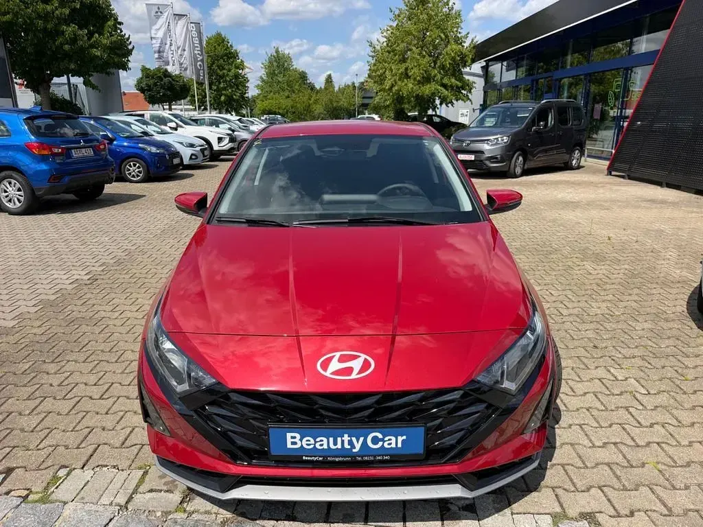 Neu Hyundai i20 90 PS (66 kW) 2026 Rot Kleinwagen