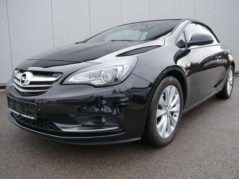 Schwarz Gebraucht 2016 Opel Cascada Active Cabrio | 12.850 € (Guter Preis) - Bild 1/4