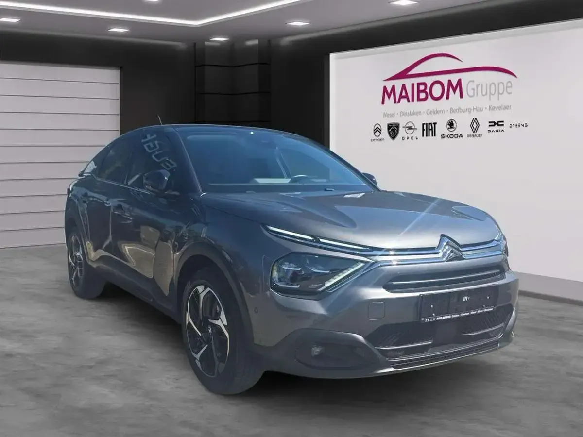 Gebraucht Citroën C4 Shine 131 PS (96 kW) 2023 Grau SUV