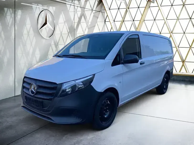 Gebraucht Mercedes Vito 163 PS (119 kW) 2025 Weiß Van