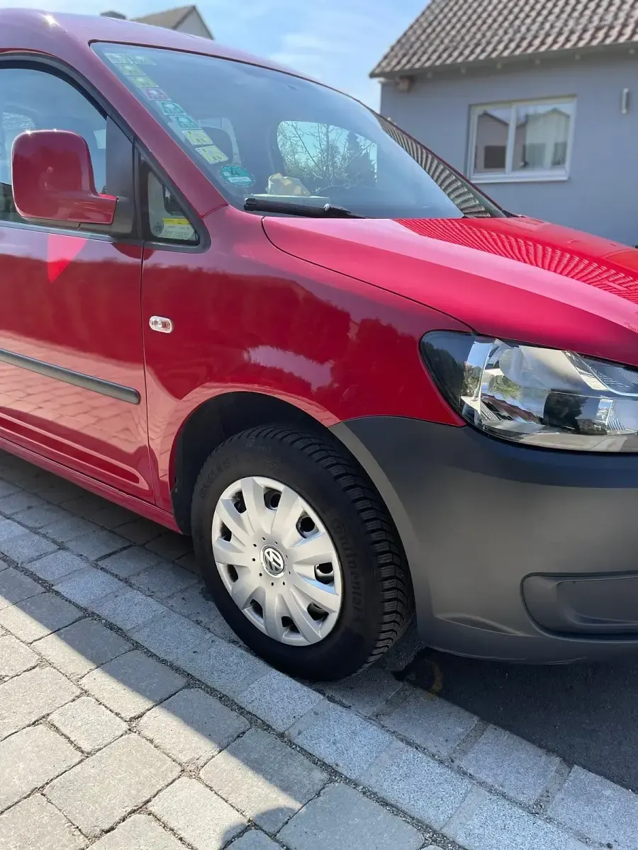 Gebraucht VW Caddy 86 PS (63 kW) 2013 Rot Van / Kleinbus