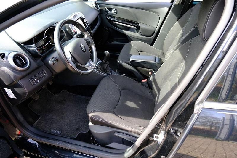 Gebraucht Renault Clio IV Night&Day 90 PS (66 kW) 2015 Schwarz Limousine