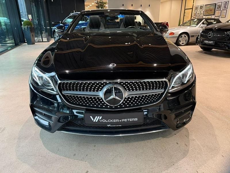 Gebraucht Mercedes E220 AMG 194 PS (142 kW) 2018 Schwarz Cabrio