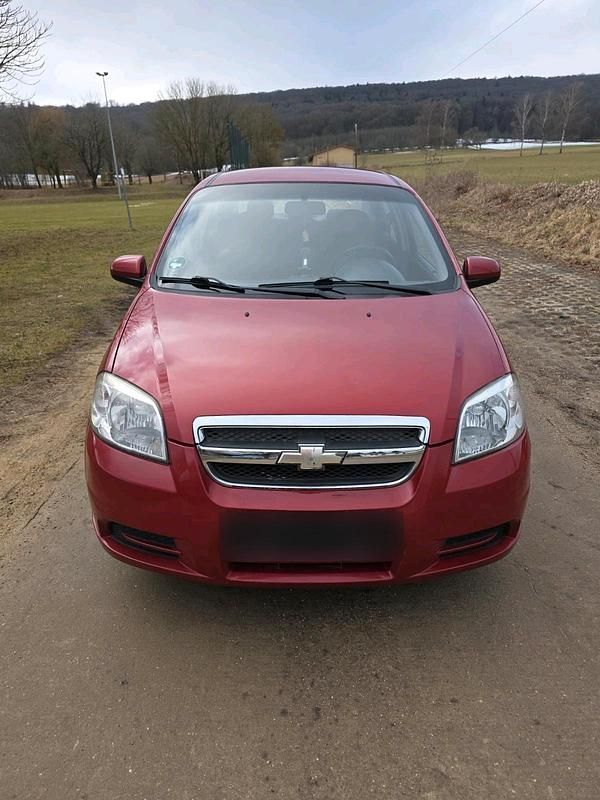 Gebraucht Chevrolet Aveo 75 PS (55 kW) 2009 Rot Limousine