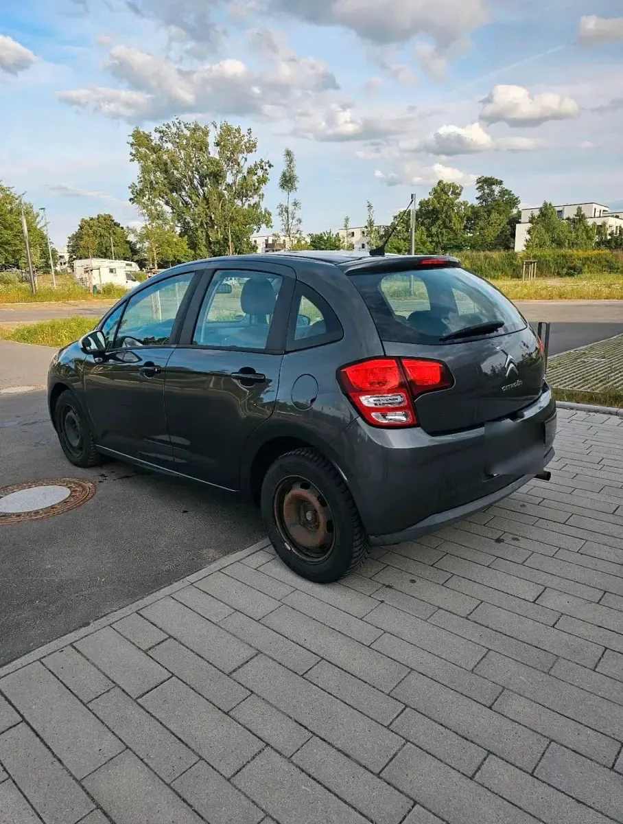 Gebraucht Citroën C3 PureTech 68 PS (50 kW) 2013 Grau Kleinwagen