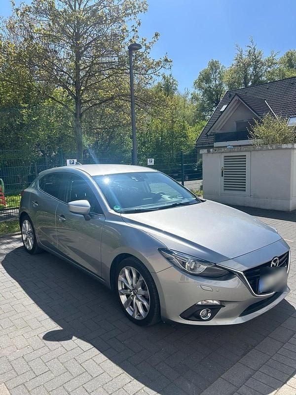 Usata Mazda 3 120 CV (88 kW) 2016 Grigio Utilitaria