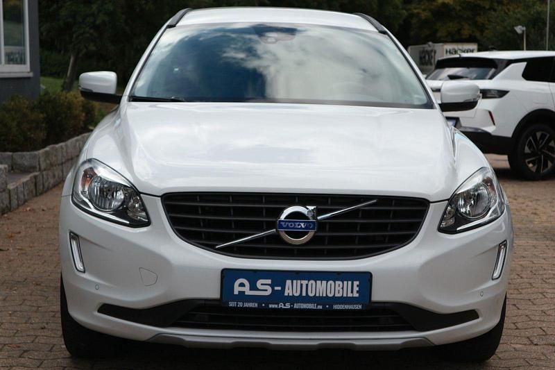 Gebraucht Volvo XC60 Kinetic 150 PS (110 kW) 2016 Weiß SUV