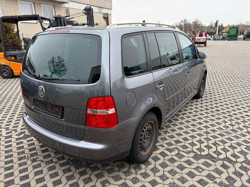 Gebraucht VW Touran 105 PS (77 kW) 2005 Grau Van / Kleinbus