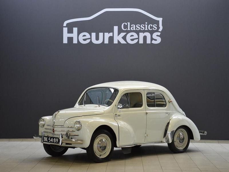 Second-hand Renault 4CV 26 CP (19 kW) 1960 Alb Berlinǎ