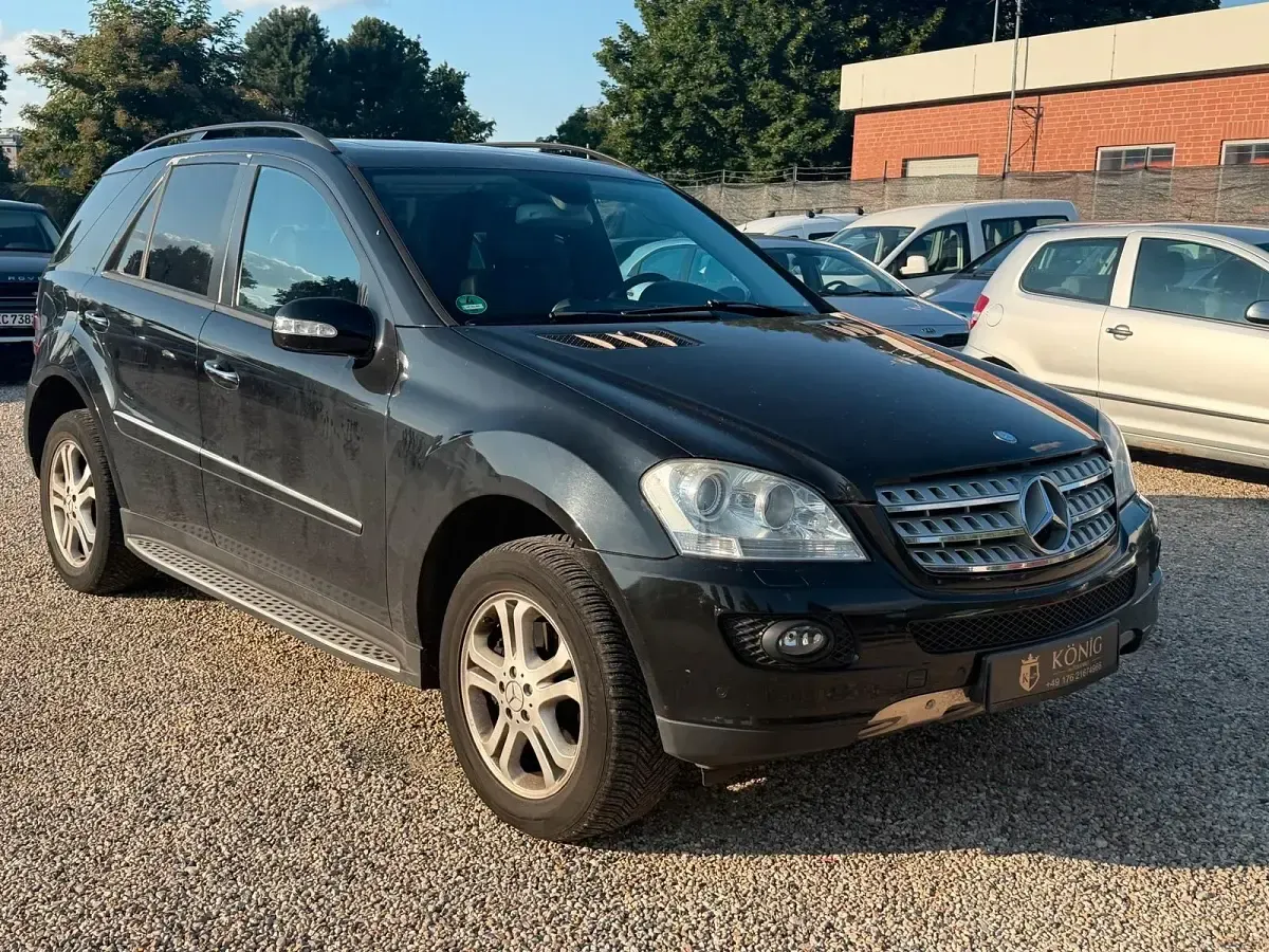Gebraucht Mercedes ML320 224 PS (164 kW) 2006 Schwarz SUV