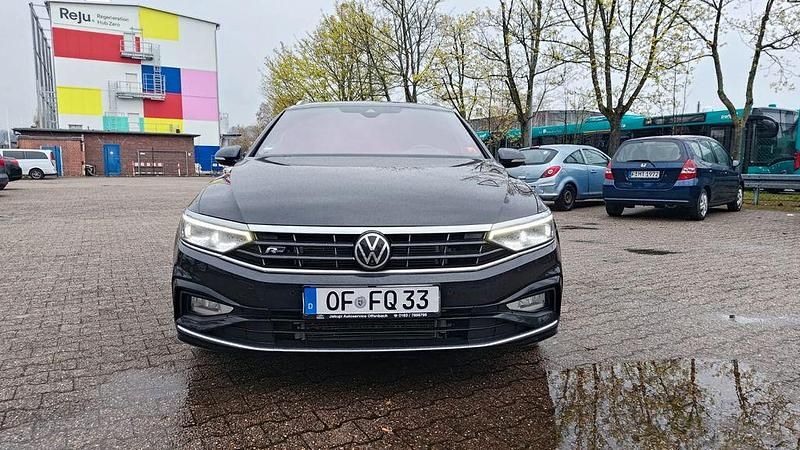 Gebraucht VW Passat 239 PS (175 kW) 2021 Schwarz Kombi