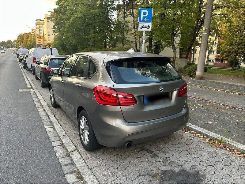 Gebraucht BMW 218 2017 Braun Kombi