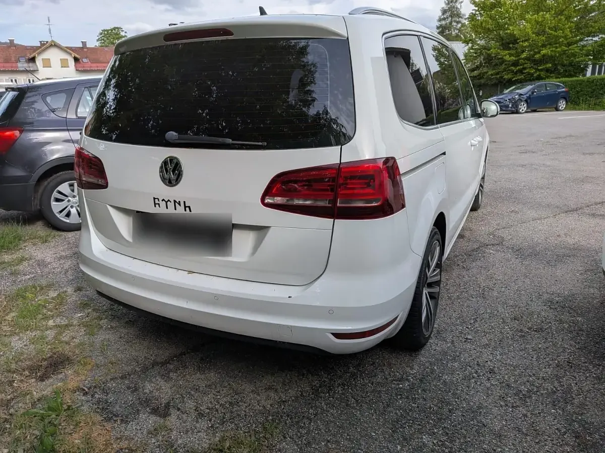 Gebraucht VW Sharan 150 PS (110 kW) 2015 Weiß Van / Kleinbus