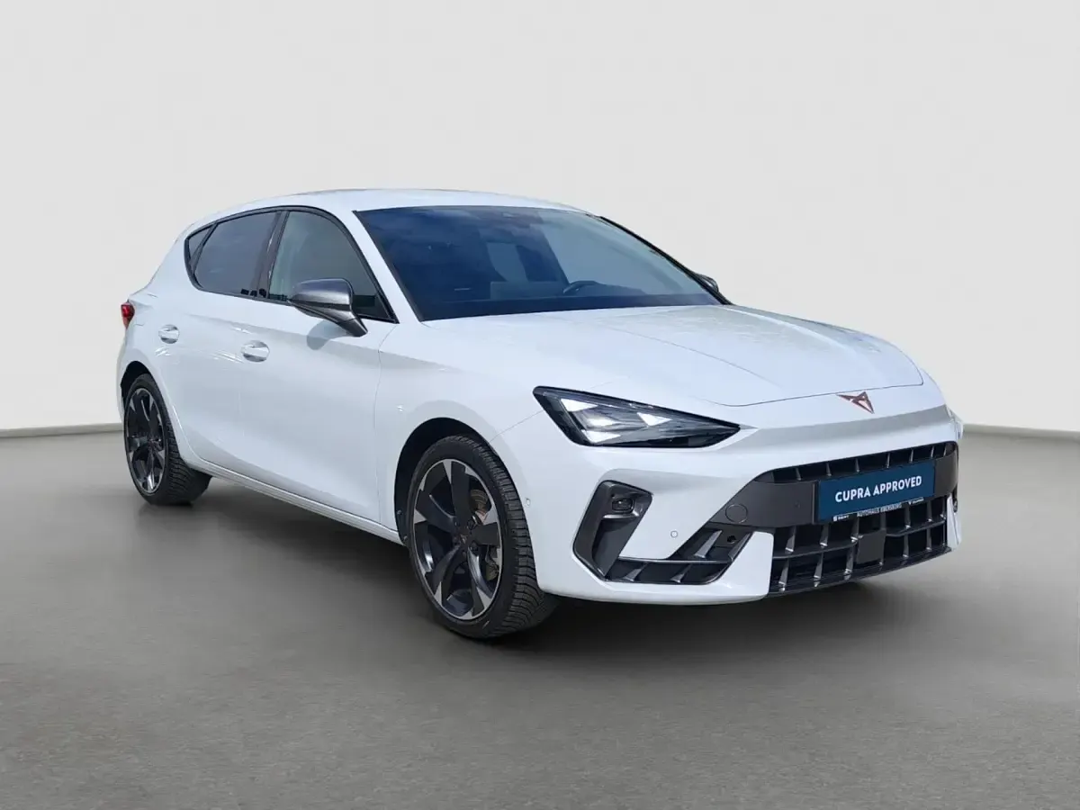 Gebraucht Cupra Leon 150 PS (110 kW) 2025 Weiß Limousine