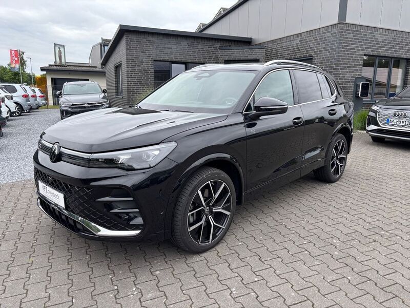 Schwarz Gebraucht 2024 VW Tiguan R-line SUV | 46.450 € - Bild 1/3