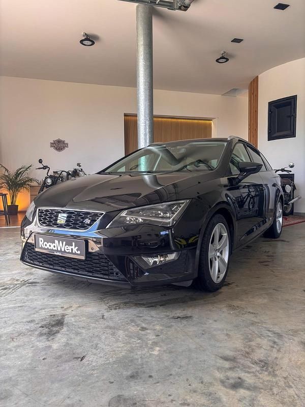 Schwarz Gebraucht 2016 Seat Leon FR Kombi | 13.900 € (Fairer Preis) - Bild 1/4