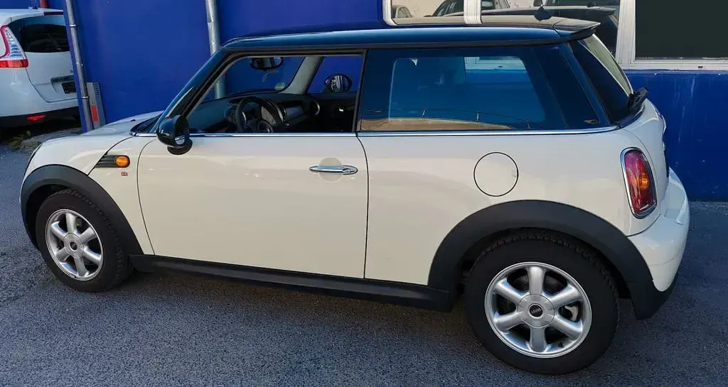 Gebraucht Mini Cooper 120 PS (88 kW) 2009 Weiß Kleinwagen